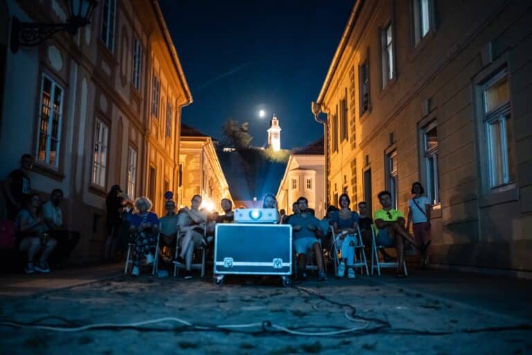 Bioskopski i dečiji program na ovogodišnjem Festivalu uličnih svirača u Novom Sadu