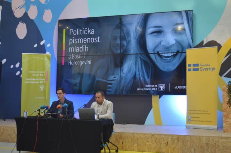 Mladi u BiH ne vjeruju političarima i političkim strankama
